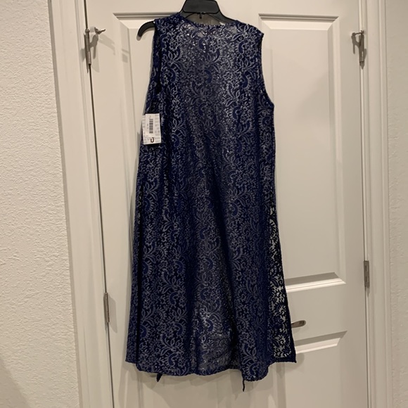 LuLaRoe Joy Floral shimmer lace Vest NWT - Picture 5 of 5